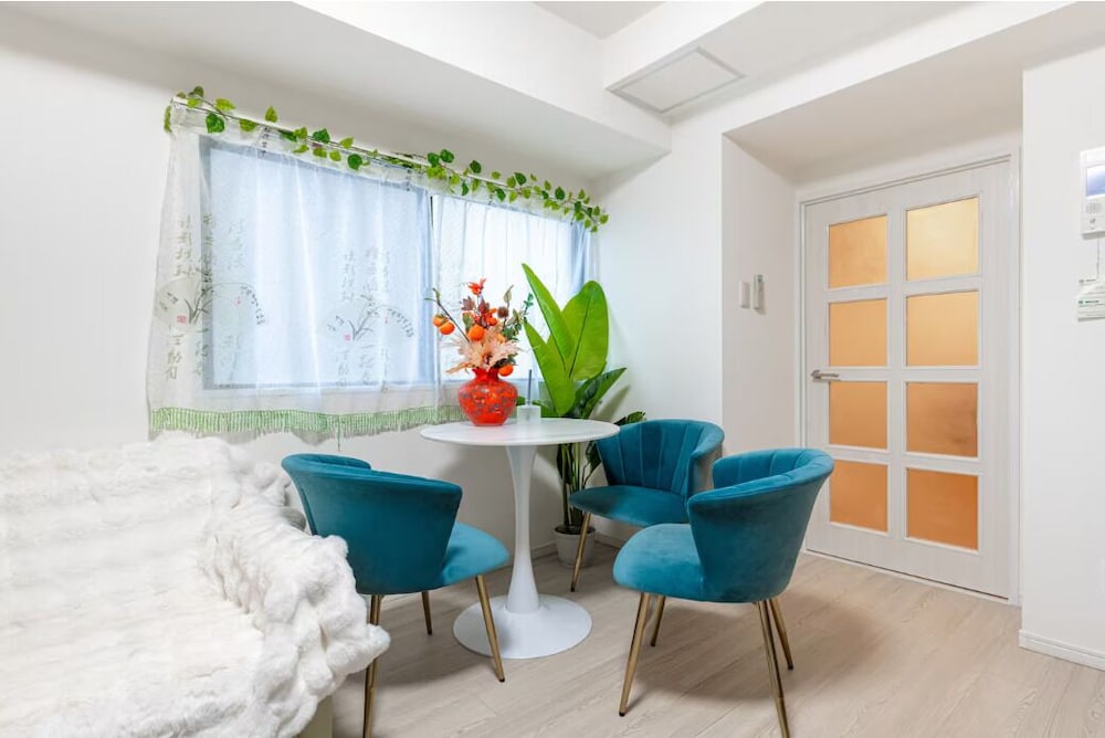 コンフォート アパートメント 2 ベッドルーム 禁煙 (202) リビング エリア3 | New 上野駅 徒歩 7 分 稲荷町