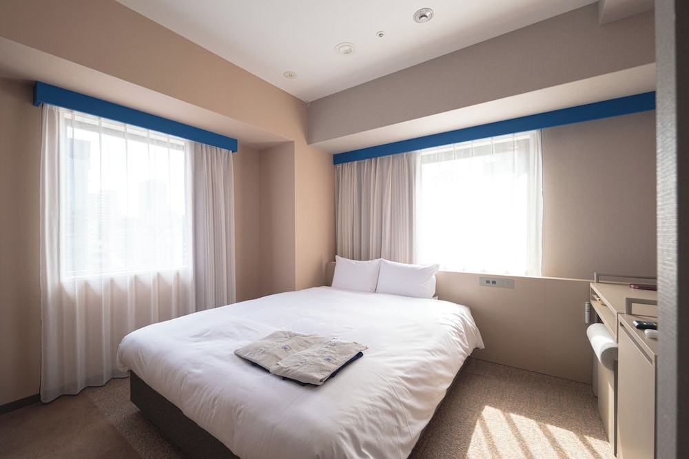 客室1 | THE BASEMENT HOTEL Osaka Honmachi