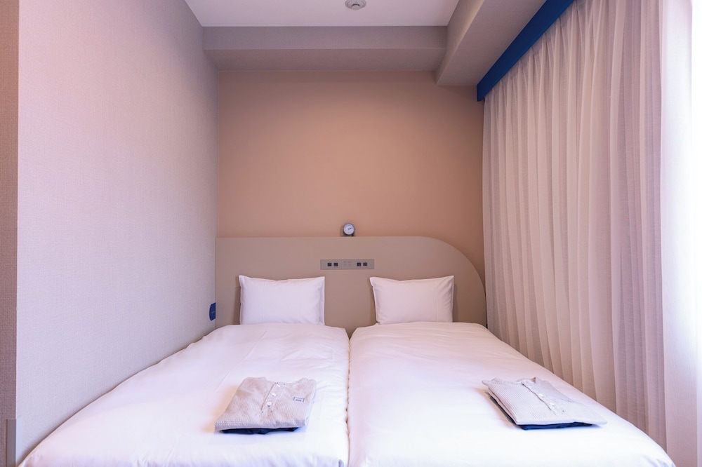 スーペリア ツインルーム 禁煙 客室2 | THE BASEMENT HOTEL Osaka Honmachi