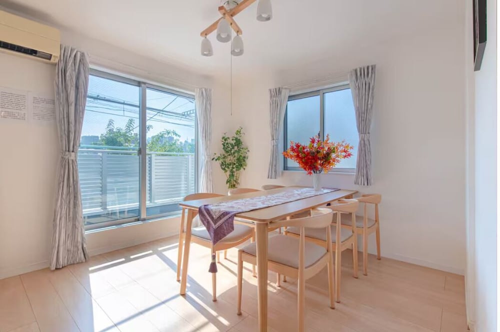 メインイメージ | 新宿の人気エリア (最大 12 名) メインイメージ | 新宿の人気エリア (最大 12 名)