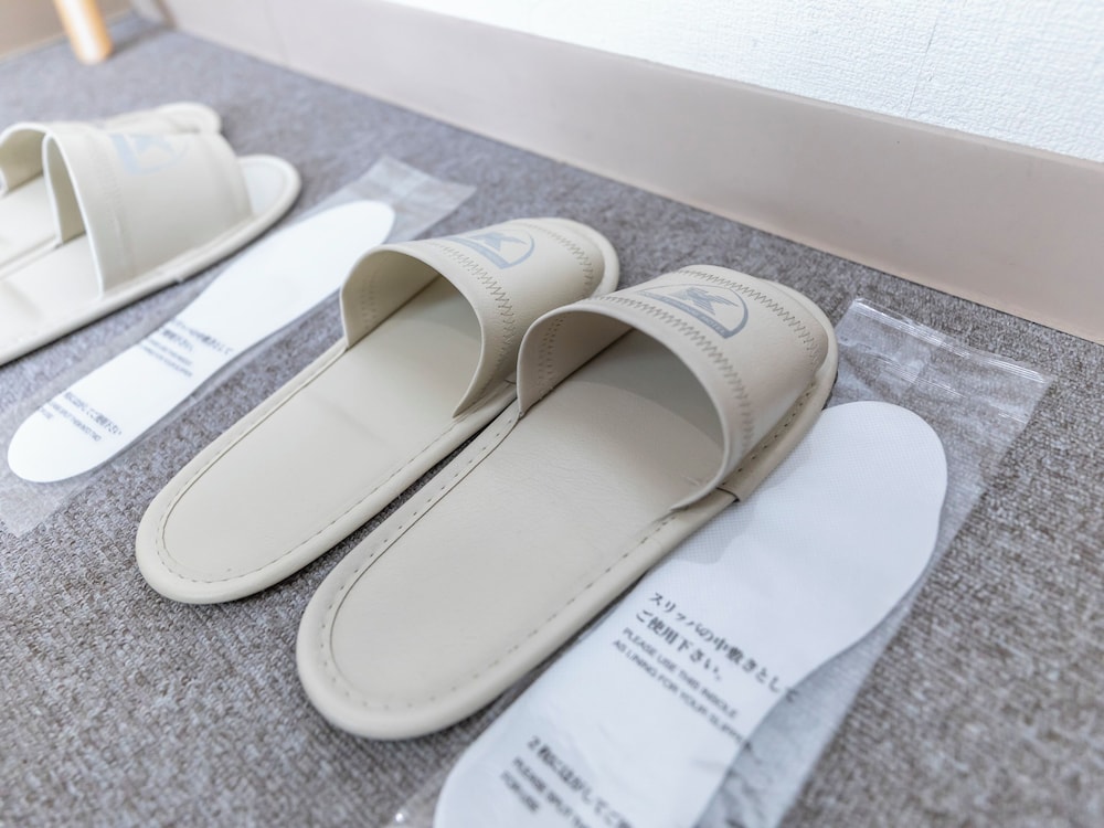 【禁煙】ワイドシングルルーム 客室の設備とサービス0 | 高知ターミナルホテル
