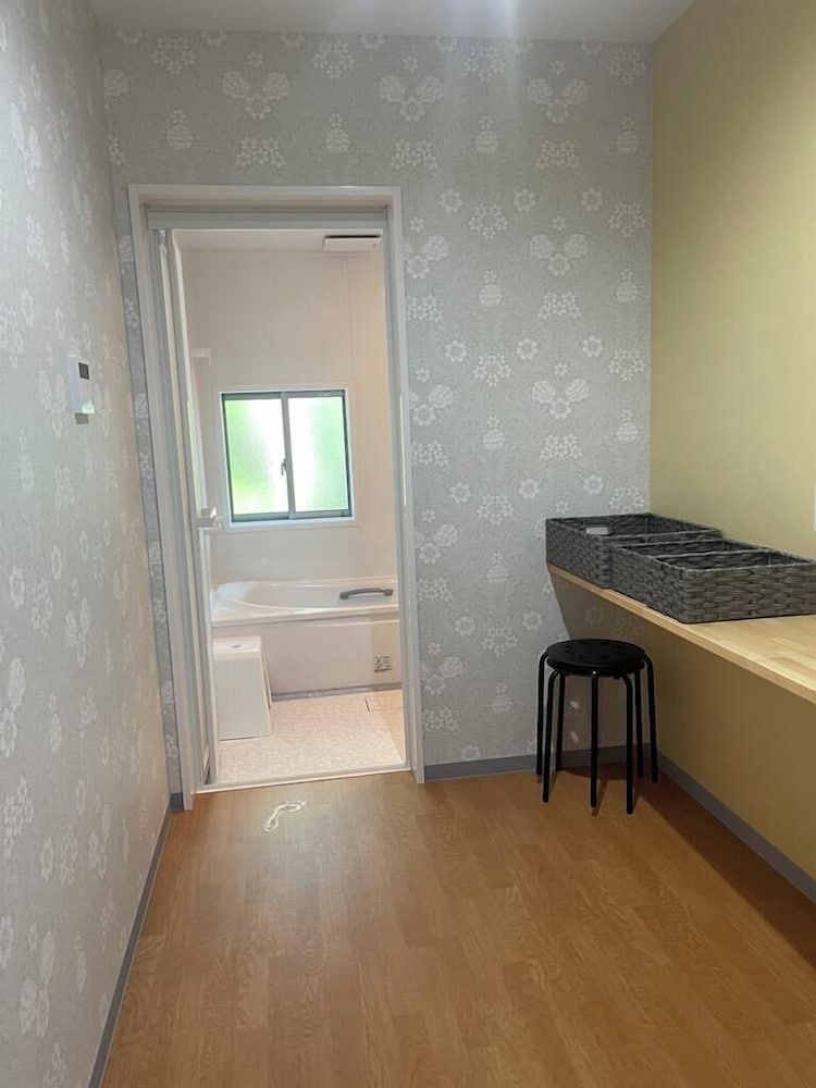 ベーシック ダブルルーム バスルーム1 | 筑波山ゲルグランピング