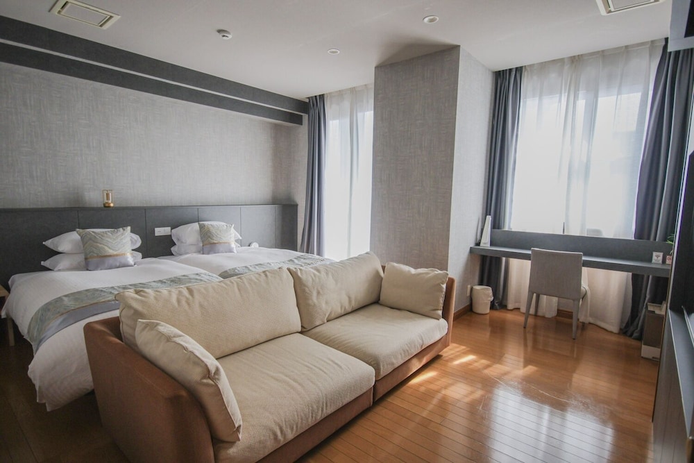 プレジデンシャル スイート 客室4 | THE RESIDENCE HOTEL OKAYAMA