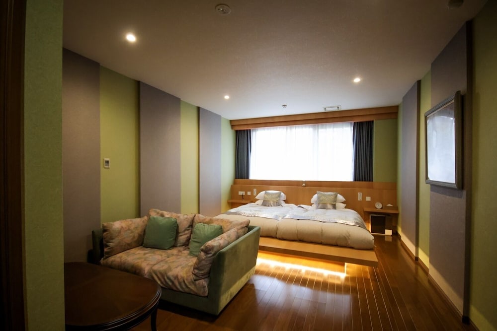 プレジデンシャル スイート 客室5 | THE RESIDENCE HOTEL OKAYAMA