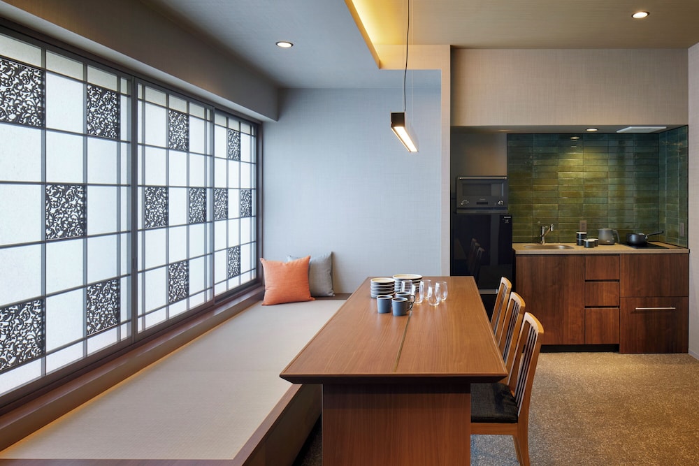 デラックス アパートメント 客室2 | Minn 烏丸五条 京都 Station North