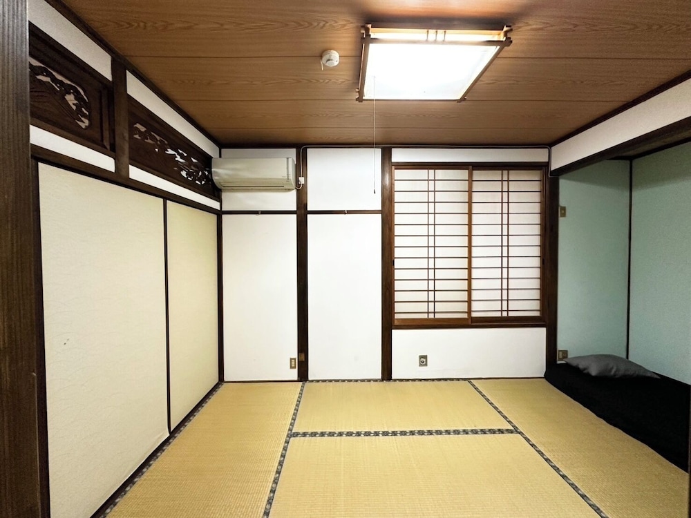 客室1 | アソビヤハウス壱岐