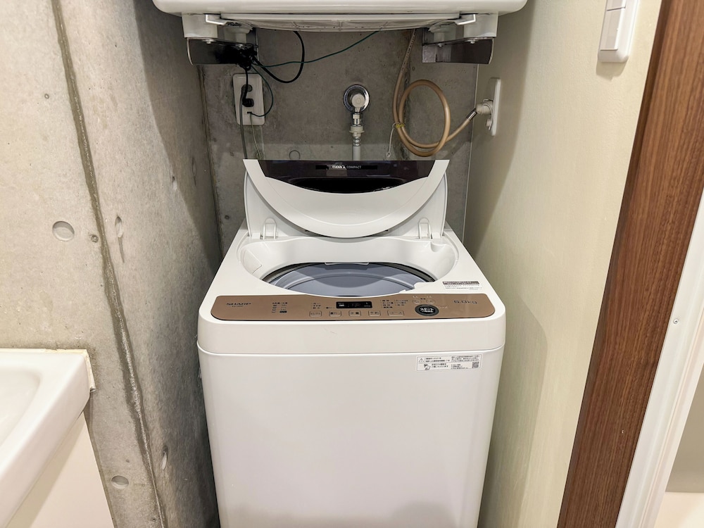 クラシック ツインルーム シングルベッド 2 台 禁煙 コーナー ランドリー0 | ランドーレジデンス那覇沖縄