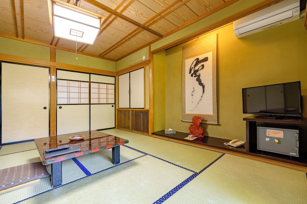 客室1 | 旅館 焼乃湯