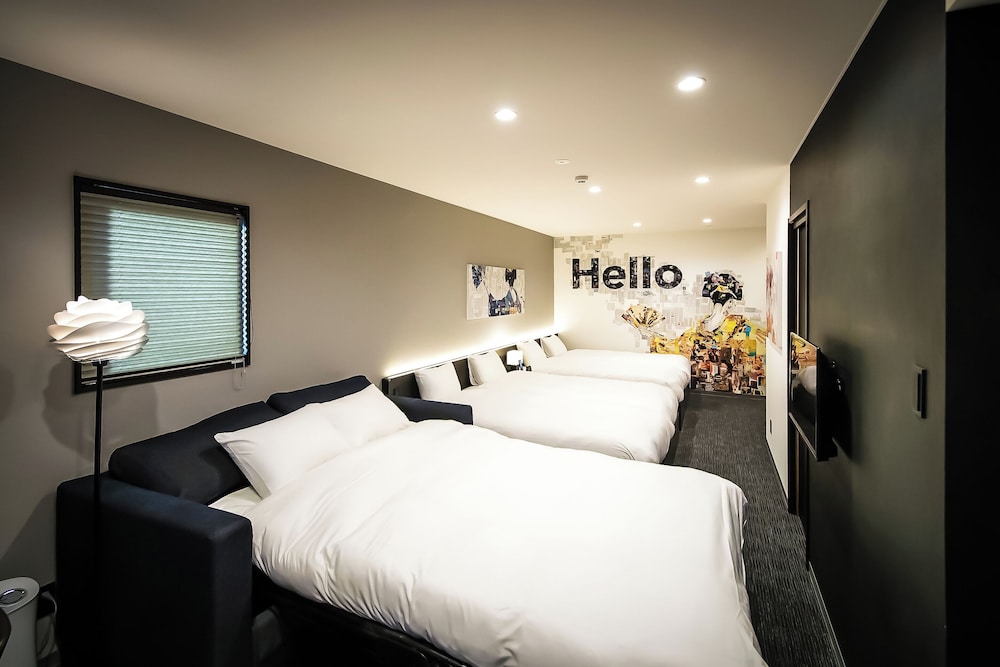 スーペリア スイート 客室1 | ランドーレジデンス京都二条城