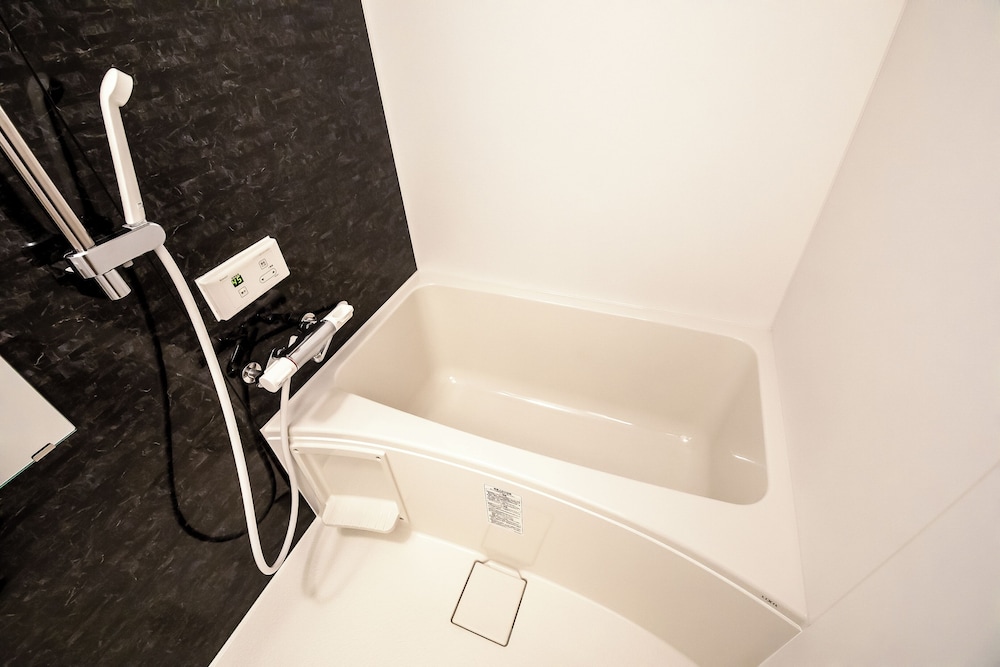 エコノミー スイート バスルーム1 | ランドーレジデンス京都二条城