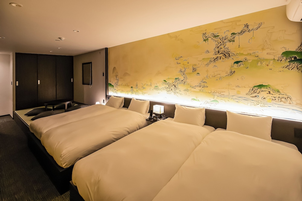 ラグジュアリー スイート 客室2 | ランドーレジデンス京都二条城