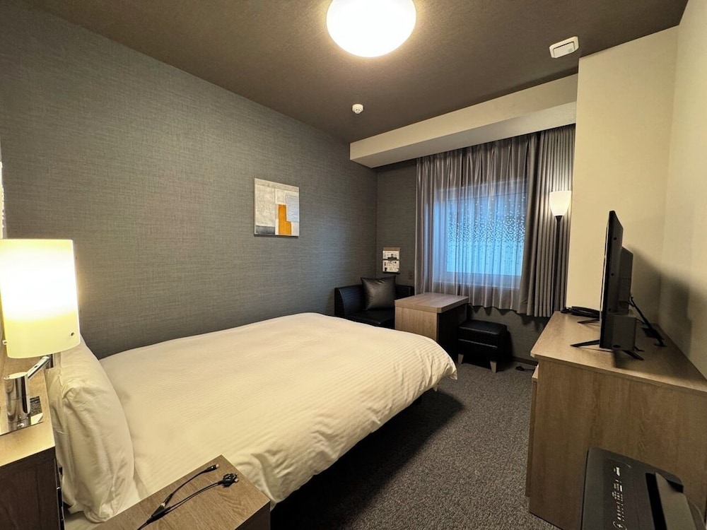 セミダブルルーム 禁煙 客室1 | ホテルルートインGrand名古屋藤が丘駅前