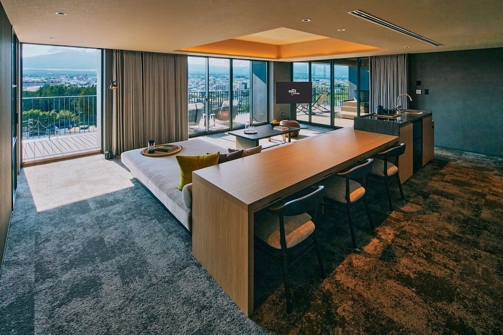 サウナ スイート 富士山ビュー 禁煙 客室4 | edit x seven 富士御殿場