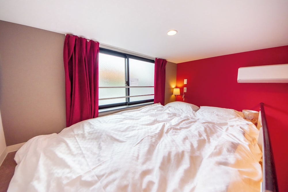 ダブルルーム 禁煙 客室3 | アパートメント三条