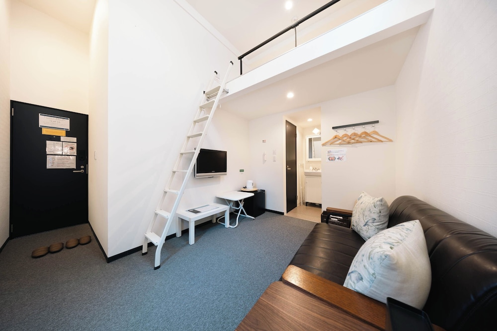 ダブルルーム 禁煙 客室8 | アパートメント三条