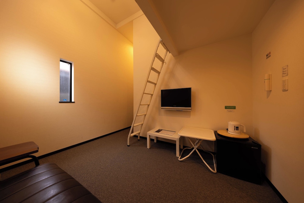 ダブルルーム 禁煙 客室6 | アパートメント三条