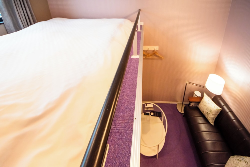 ダブルルーム 禁煙 客室3 | アパートメント三条