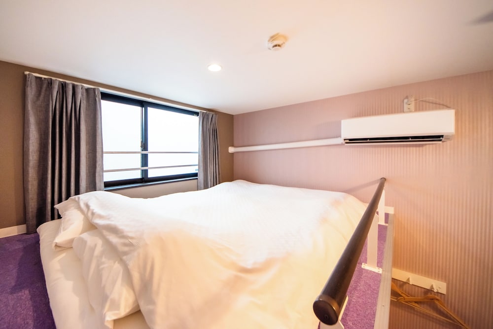 ダブルルーム 禁煙 客室12 | アパートメント三条