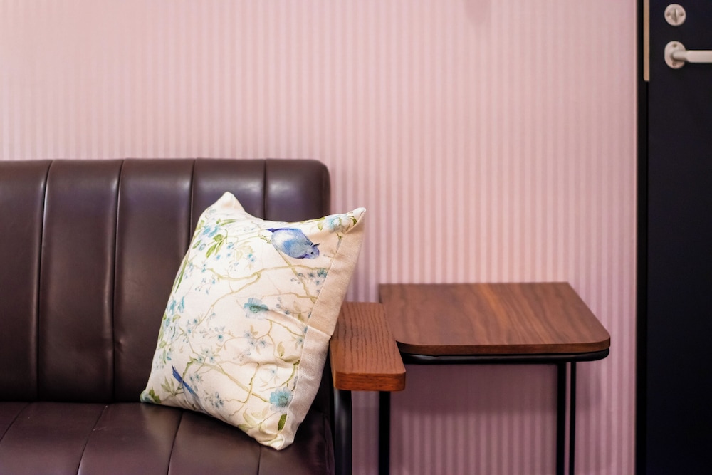 ダブルルーム 禁煙 客室6 | アパートメント三条