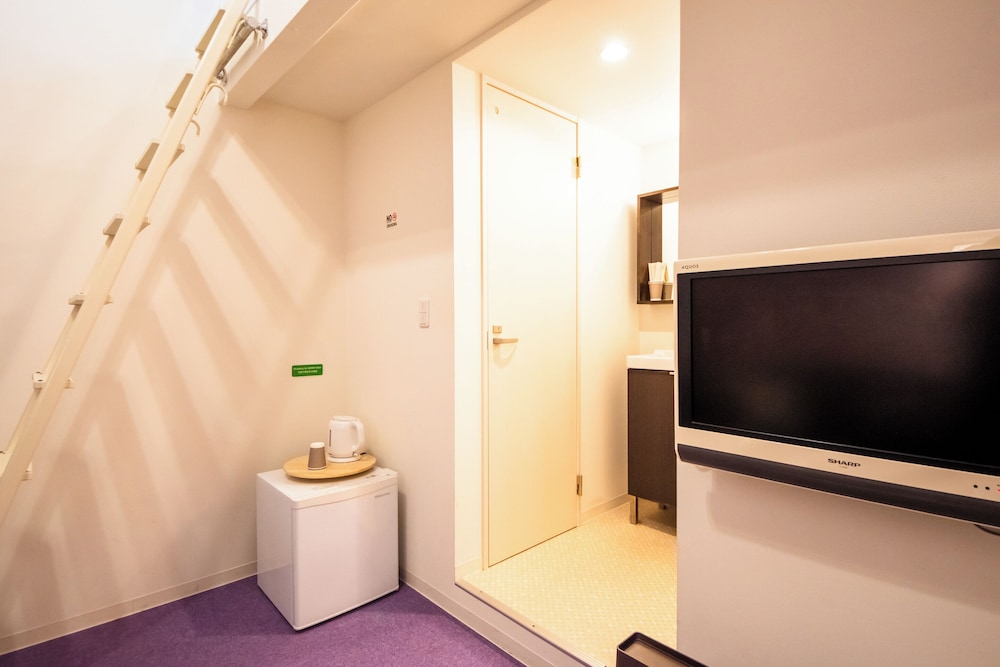 ダブルルーム 禁煙 客室9 | アパートメント三条