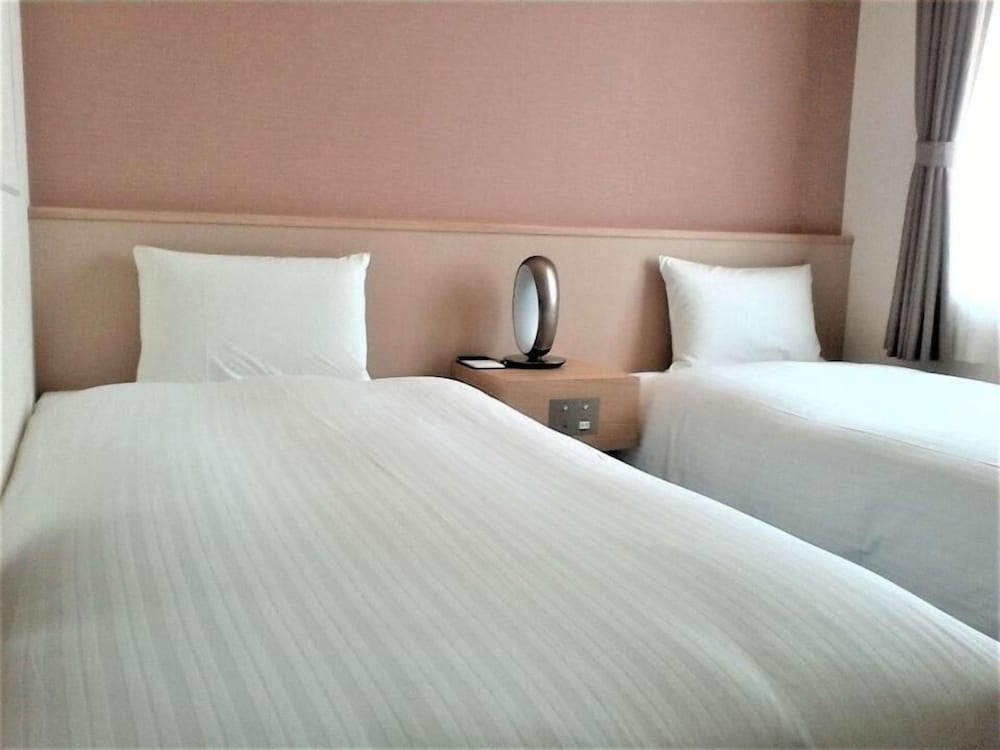 スタンダード ツインルーム 禁煙 客室2 | バンデホテル大阪