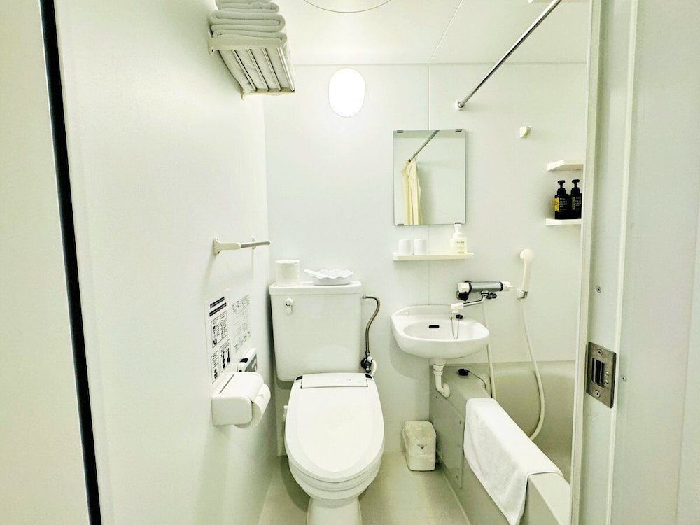 スタンダード ダブルルーム 禁煙 バスルーム0 | バンデホテル大阪