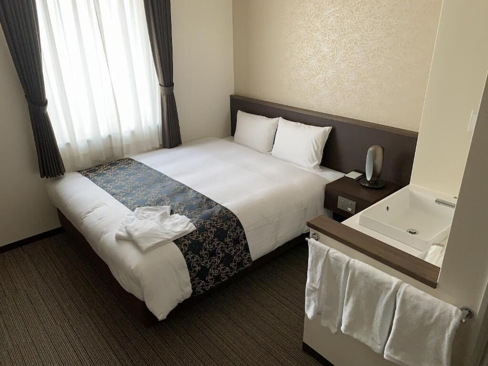 スーペリア ダブルルーム 禁煙 客室1 | バンデホテル大阪