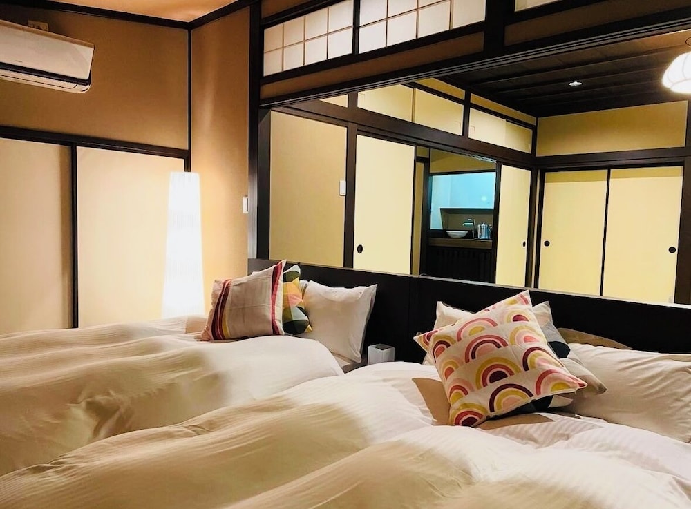 スーペリア 4 人部屋 ガーデンビュー 客室3 | 旅庵 川喜