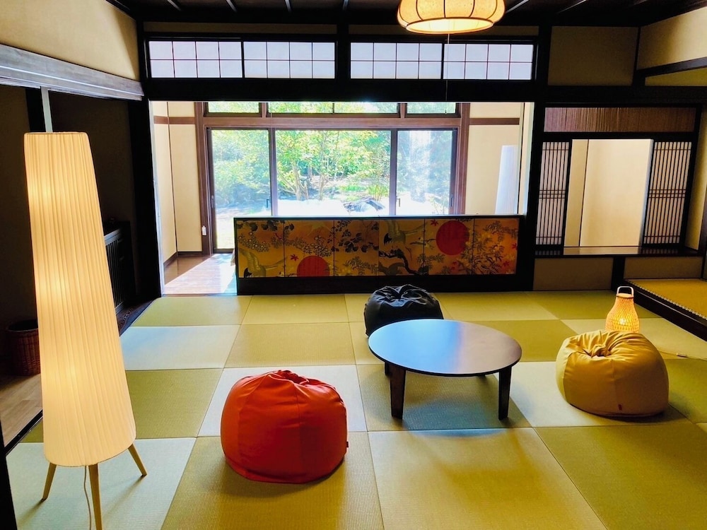 スーペリア 4 人部屋 ガーデンビュー | 旅庵 川喜