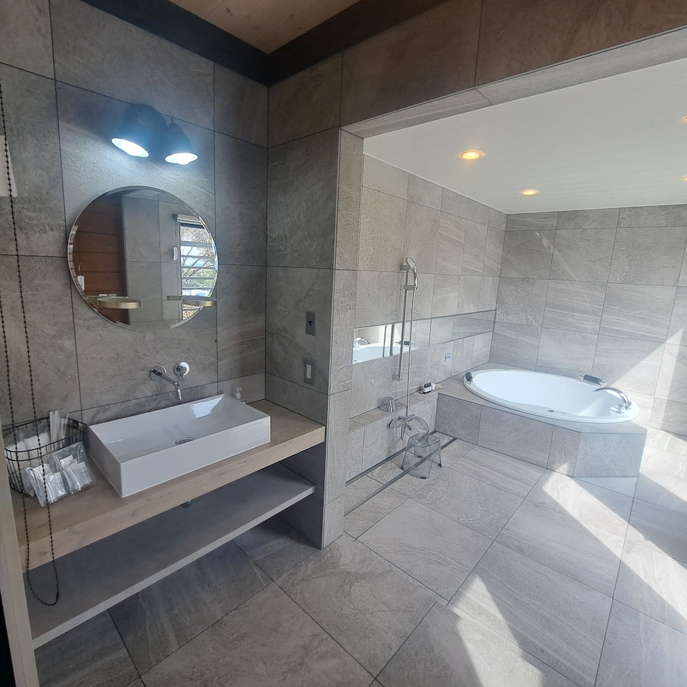 ラグジュアリー コテージ バスルーム0 | ラストピース糸島