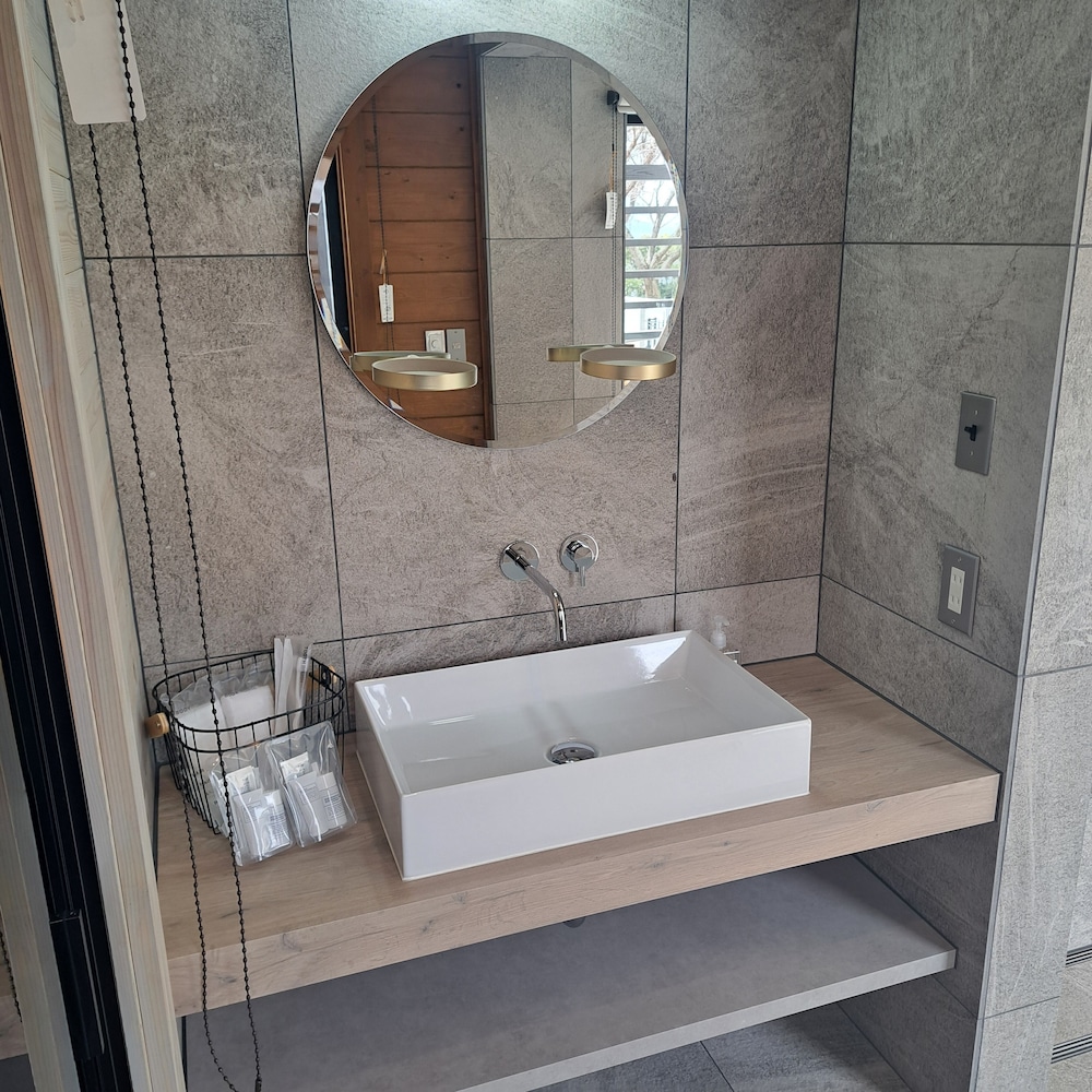 ラグジュアリー コテージ バスルーム1 | ラストピース糸島