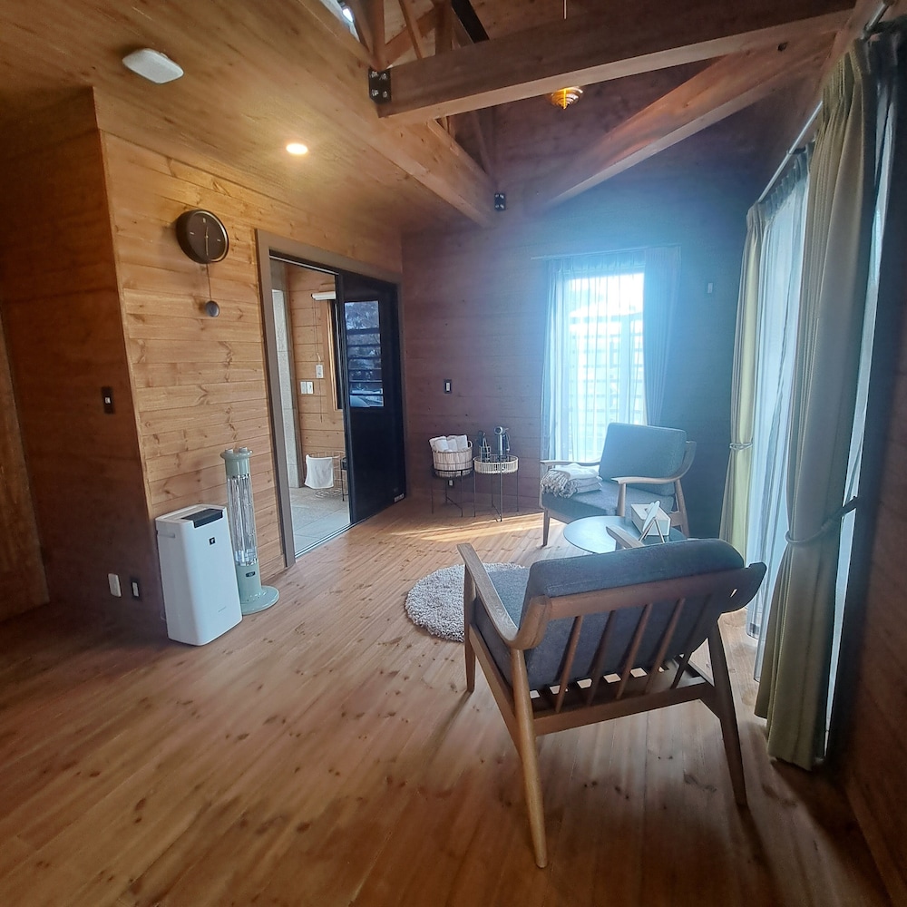 ラグジュアリー コテージ リビング エリア0 | ラストピース糸島