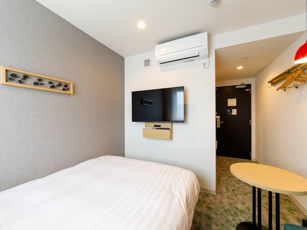 スタンダード ルーム ダブルベッド 1 台 禁煙 客室2 | コンフォートホテル紀伊田辺