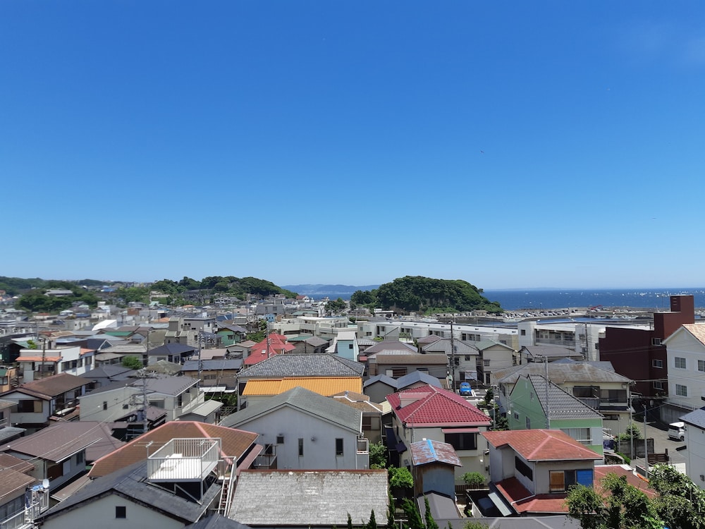 チェックイン21時まで 4 人部屋 禁煙 パーシャル オーシャン ビュー 客室3 | KKR江ノ島ニュー向洋