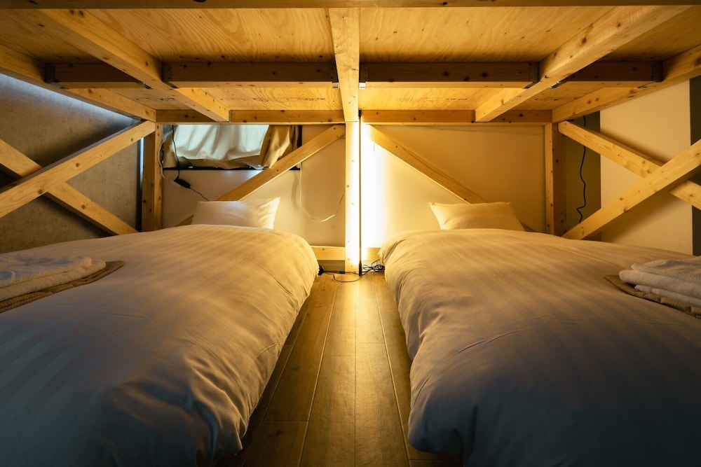 デザイン ツインルーム 客室2 | The book lounge hotel KANI