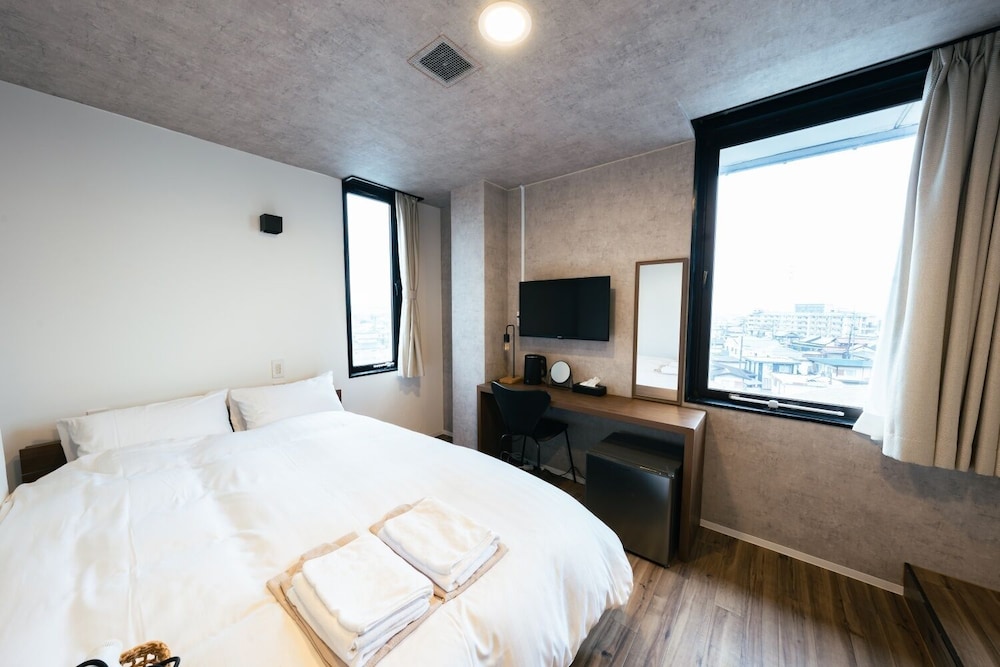 ビジネス ダブルルーム ダブルベッド 1 台 禁煙 客室1 | The book lounge hotel KANI