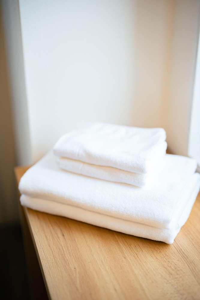 ビジネス ダブルルーム ダブルベッド 1 台 禁煙 バスルーム2 | The book lounge hotel KANI