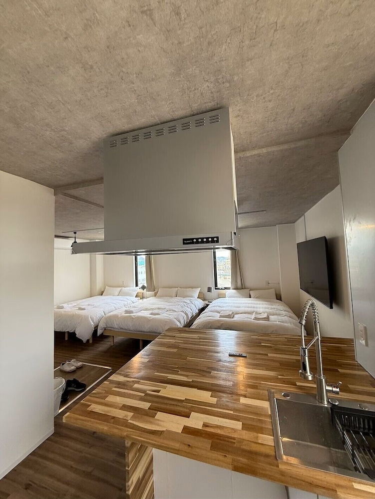 コンフォート トリプルルーム 禁煙 キッチン | The book lounge hotel KANI