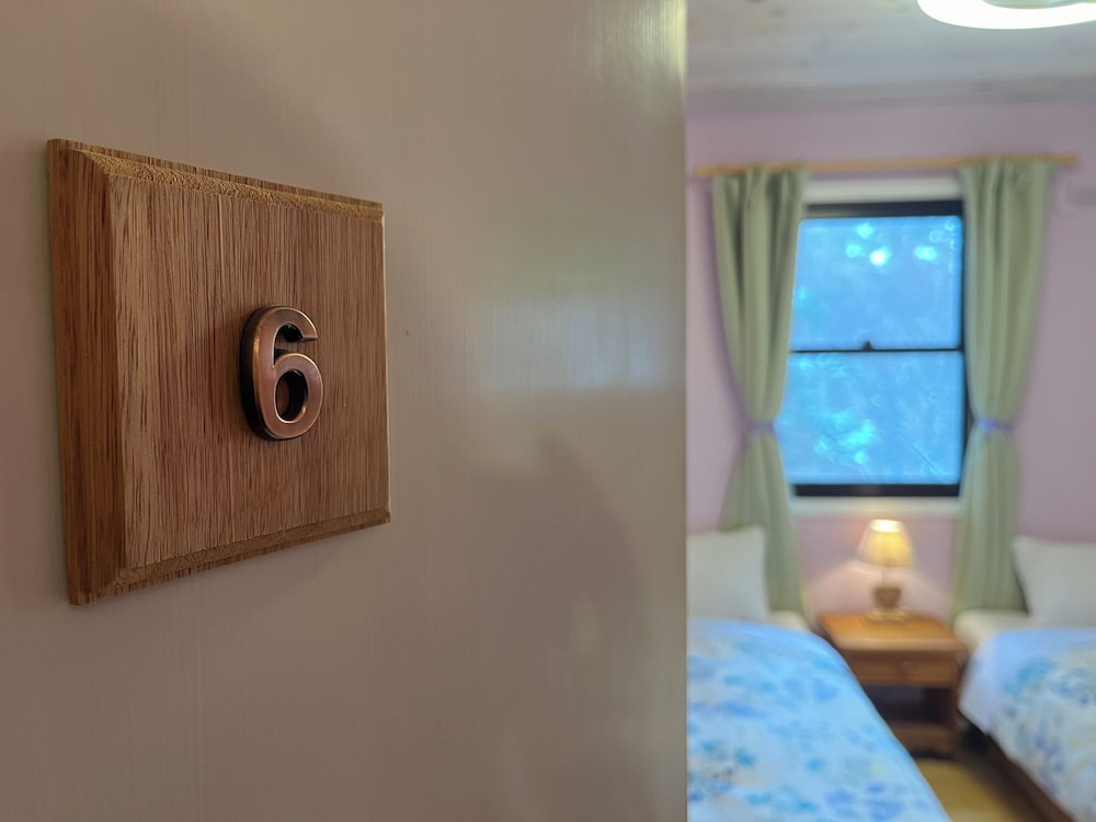 ベーシック ツインルーム 客室2 | Julian's