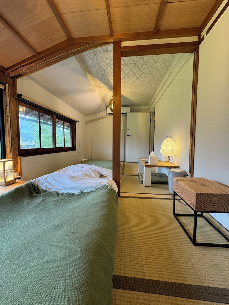 スーペリア ツインルーム マウンテンビュー 客室2 | 大杉屋 和束 京都