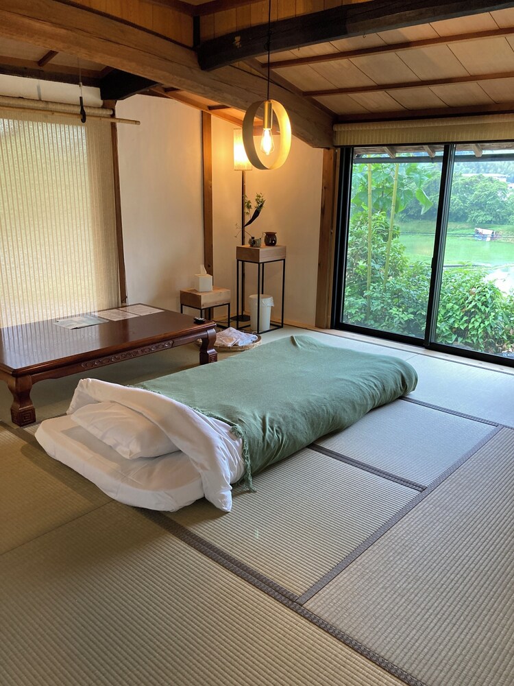 スーペリア トリプルルーム マウンテンビュー 客室18 | 大杉屋 和束 京都