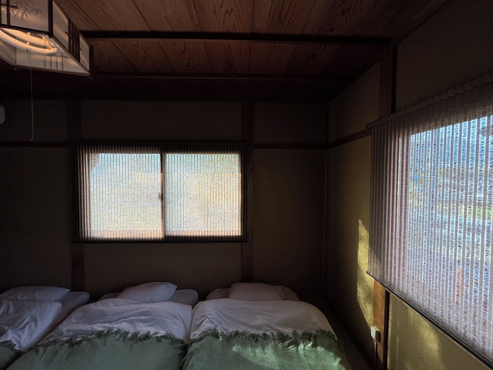 クラシック トリプルルーム マウンテンビュー 客室6 | 大杉屋 和束 京都