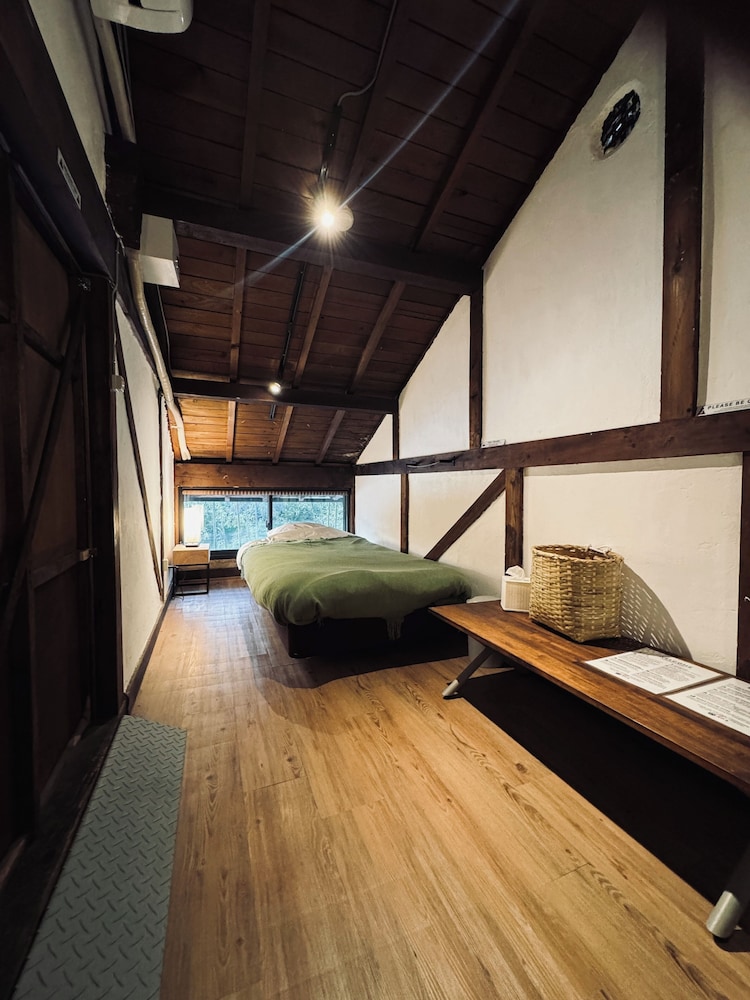 コンフォート ツインルーム マウンテンビュー 客室10 | 大杉屋 和束 京都