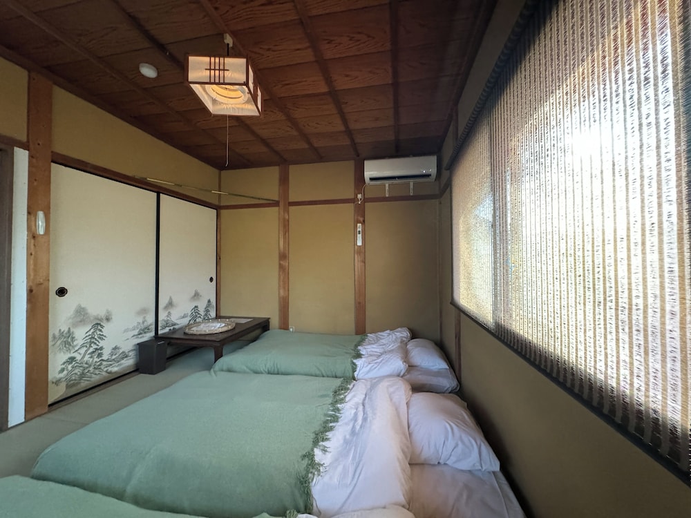 クラシック トリプルルーム マウンテンビュー 客室3 | 大杉屋 和束 京都