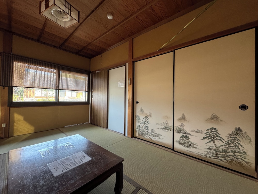 クラシック トリプルルーム マウンテンビュー 客室7 | 大杉屋 和束 京都