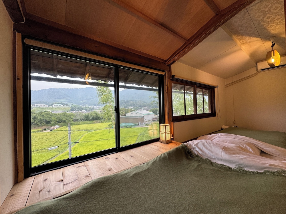 スーペリア ツインルーム マウンテンビュー 客室3 | 大杉屋 和束 京都