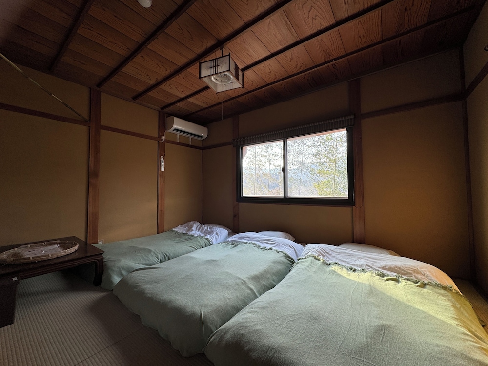 クラシック トリプルルーム マウンテンビュー | 大杉屋 和束 京都