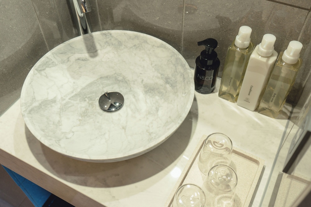 コンパクトスイート バスルーム1 | Nature Base Hotel NUPPUKOTTE