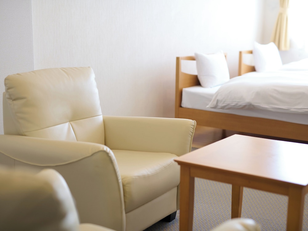 デラックス ツインルーム 禁煙 客室1 | おわらビューホテル