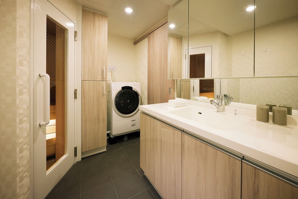 エグゼクティブ アパートメント 2 ベッドルーム サウナ 客室2 | Minn 北広島 Station East